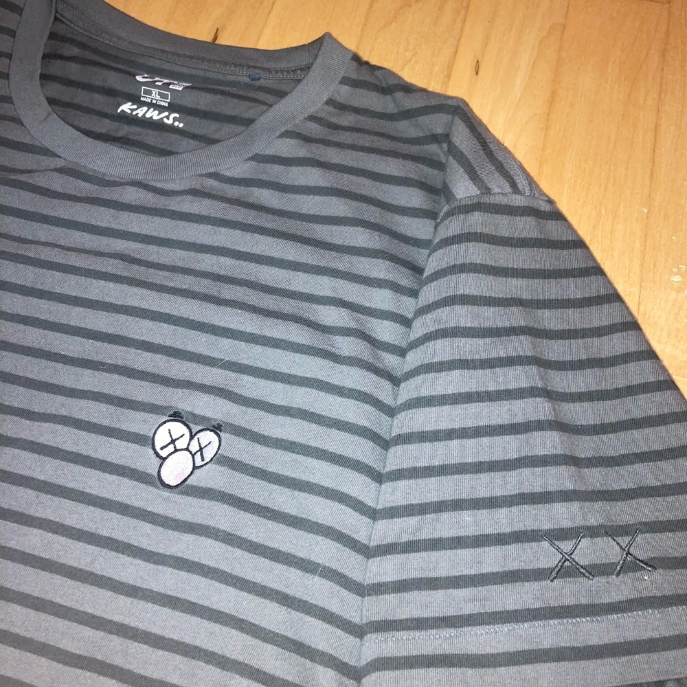 BFF Uniqlo UT Kaws Gray Striped Tee Shirt Size XL fits like Large